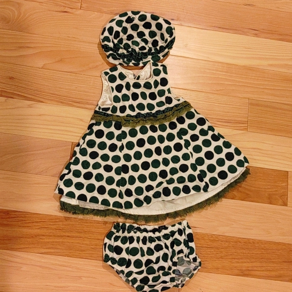 Children's Place 0-3 month 3 piece set emerald green on white